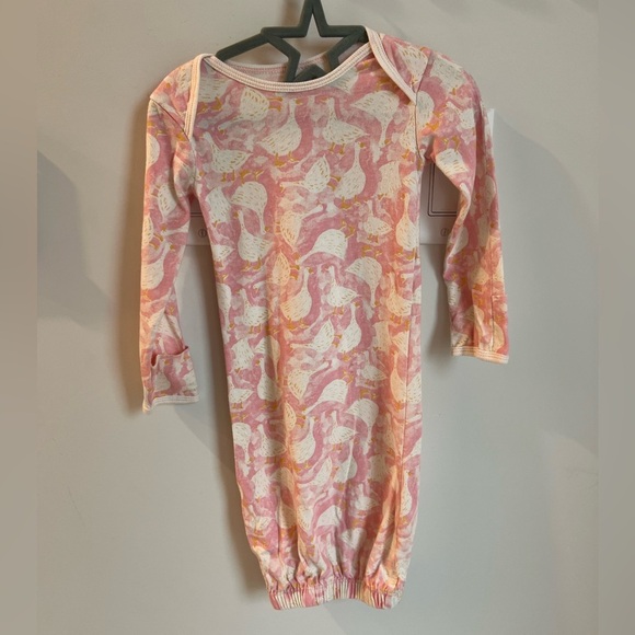 Burt's Bees Baby Goose Duck Print Pink and Cream Sleep Gown 0-6 Months - Picture 1 of 7